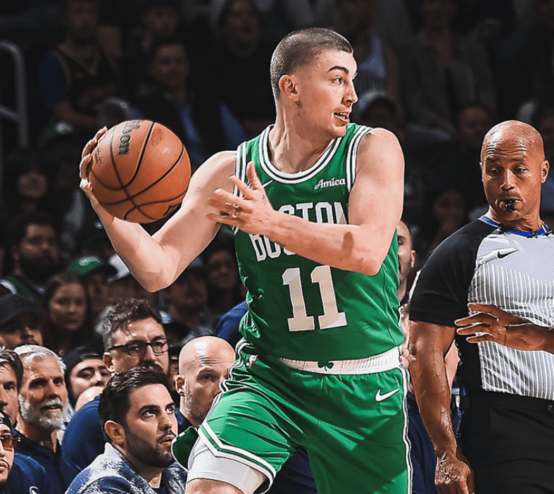 熊猫体育-雄鹿不断突破！，科维托娃连续十五场比赛得分超过持续失利比赛高潮迭起(卢瑟福轰击金箔实验视频)