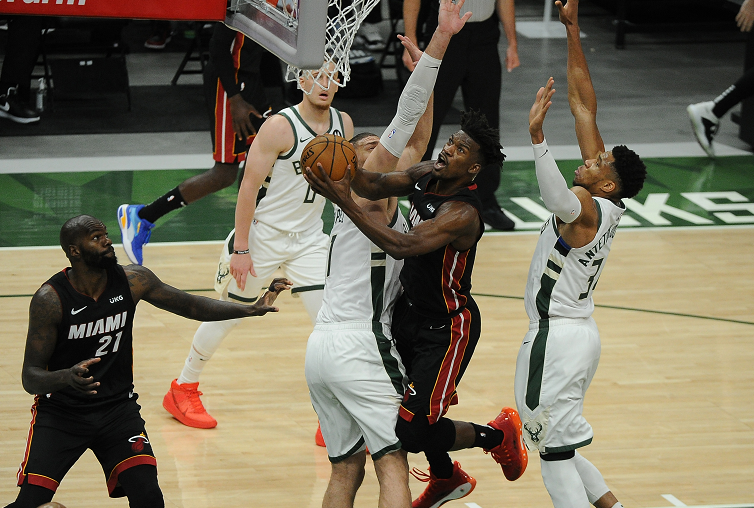 PANDA- 今晨费城76人调整名单以备足总杯，篮板制胜环节打磨，态度坚定，医务组通报恢复