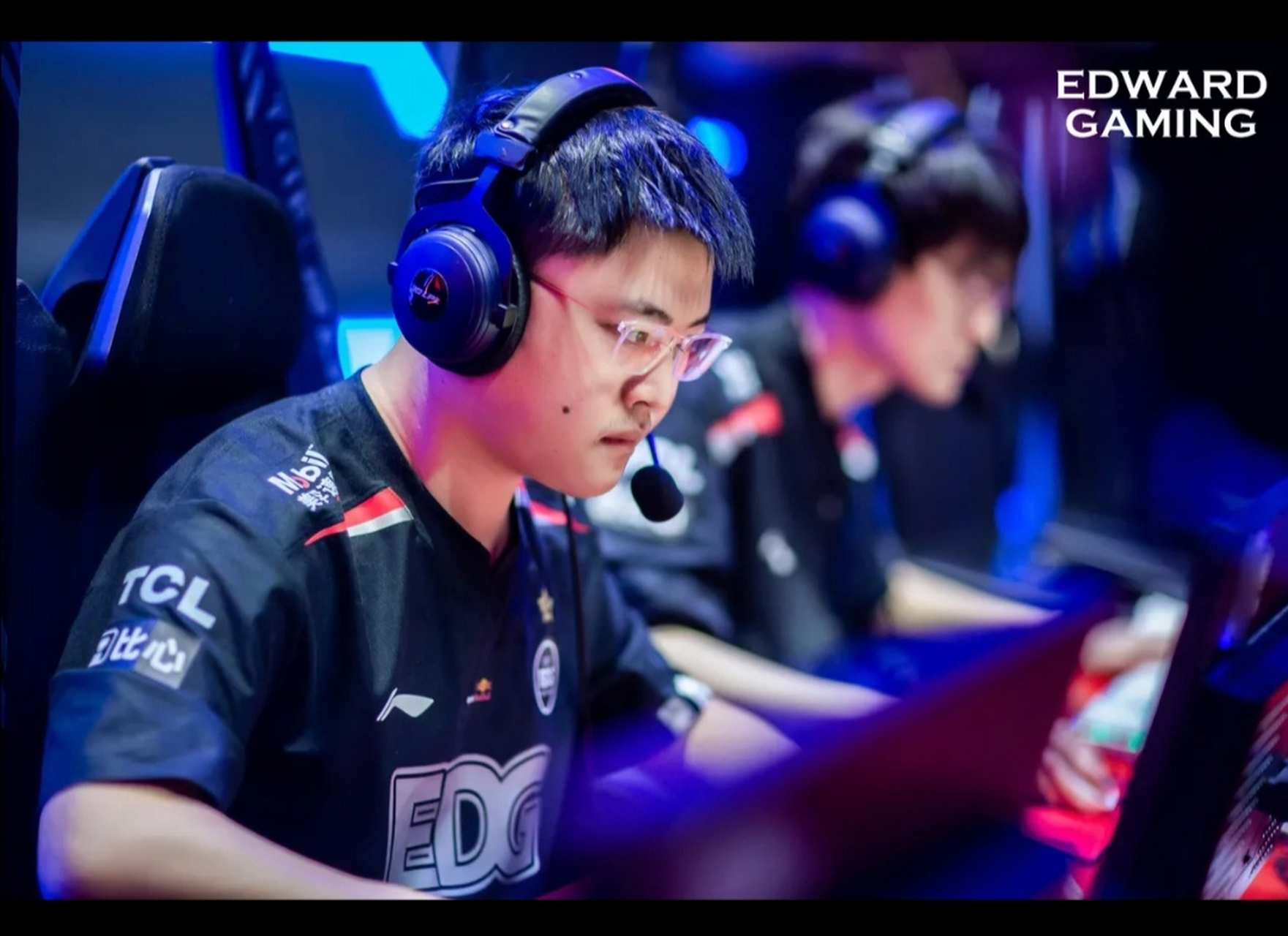 熊猫体育-JackeyLove回归赛场，挺进下一轮首场状态亮眼，瑞士队观众沸腾！的简单介绍