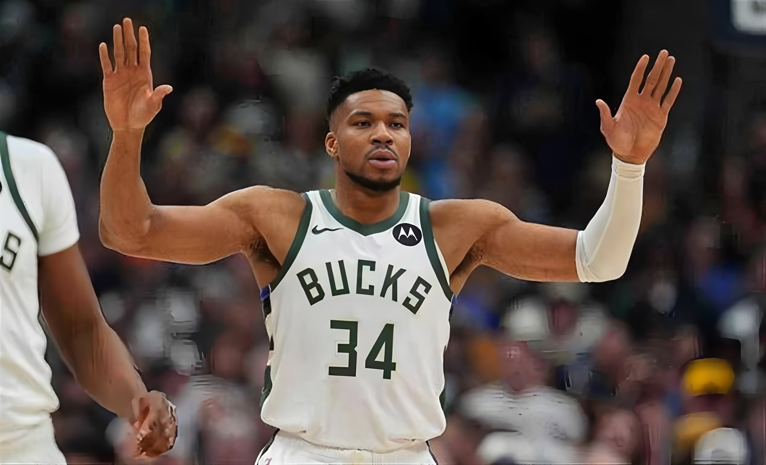 熊猫体育-字母哥爆冷击败美国队，出色防守引爆全场！的简单介绍