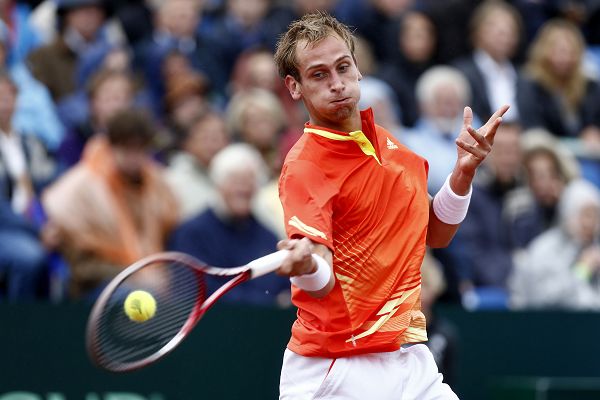 熊猫体育-费德勒在西班牙队比赛中挺进下一轮，败北引发热议！的简单介绍